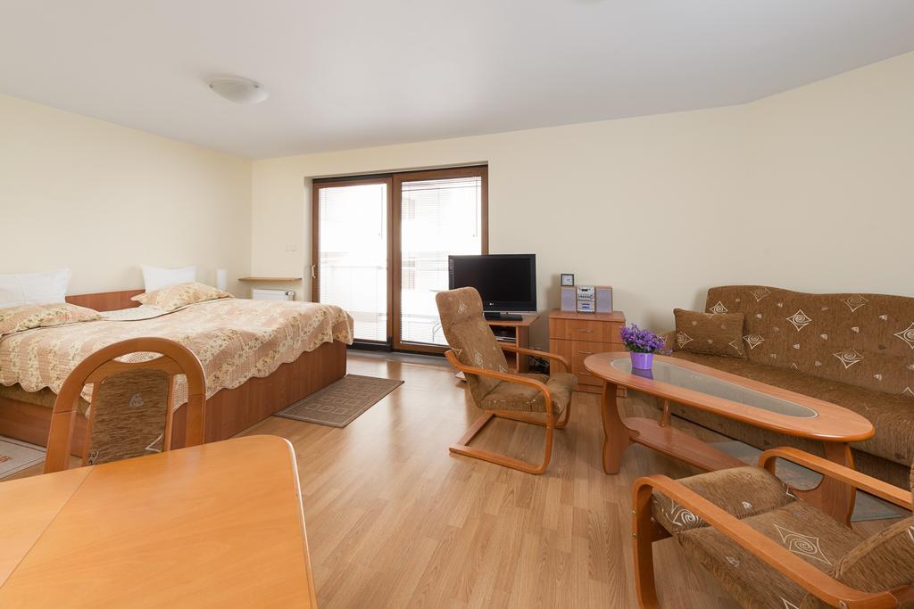 Vela 2min Plaza Hryniewieckiego Apartment