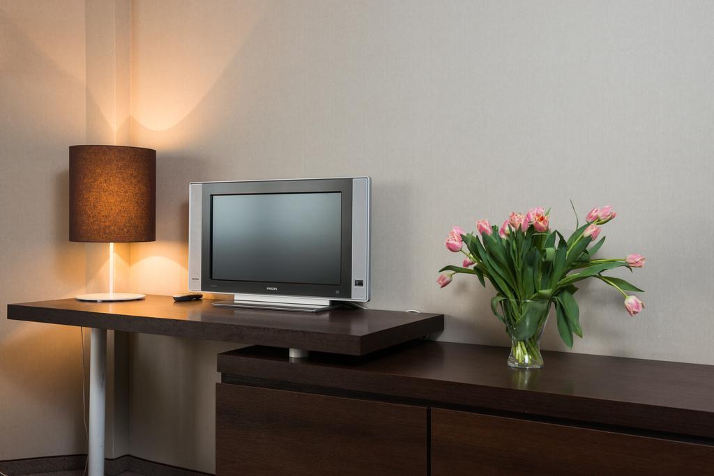 Vela 2min Plaza Hryniewieckiego Apartment *