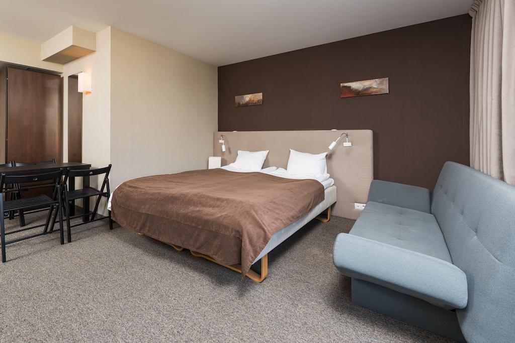 Apartment Vela 2min Plaza Hryniewieckiego *